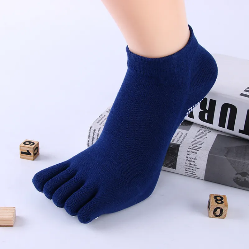 2020 non slip yoga socks with gripper
