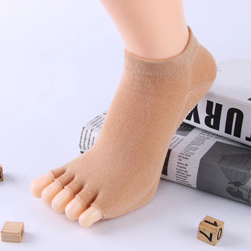 2020 non slip yoga socks with gripper