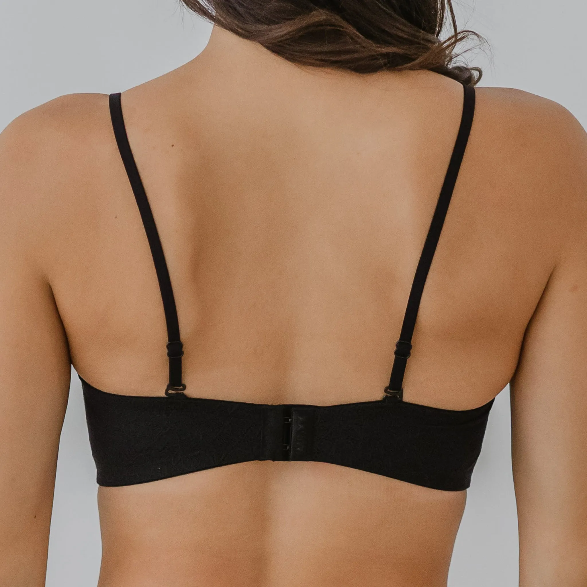 5th Gen! Lace 100% Non-Slip Strapless Wireless Bra in Black