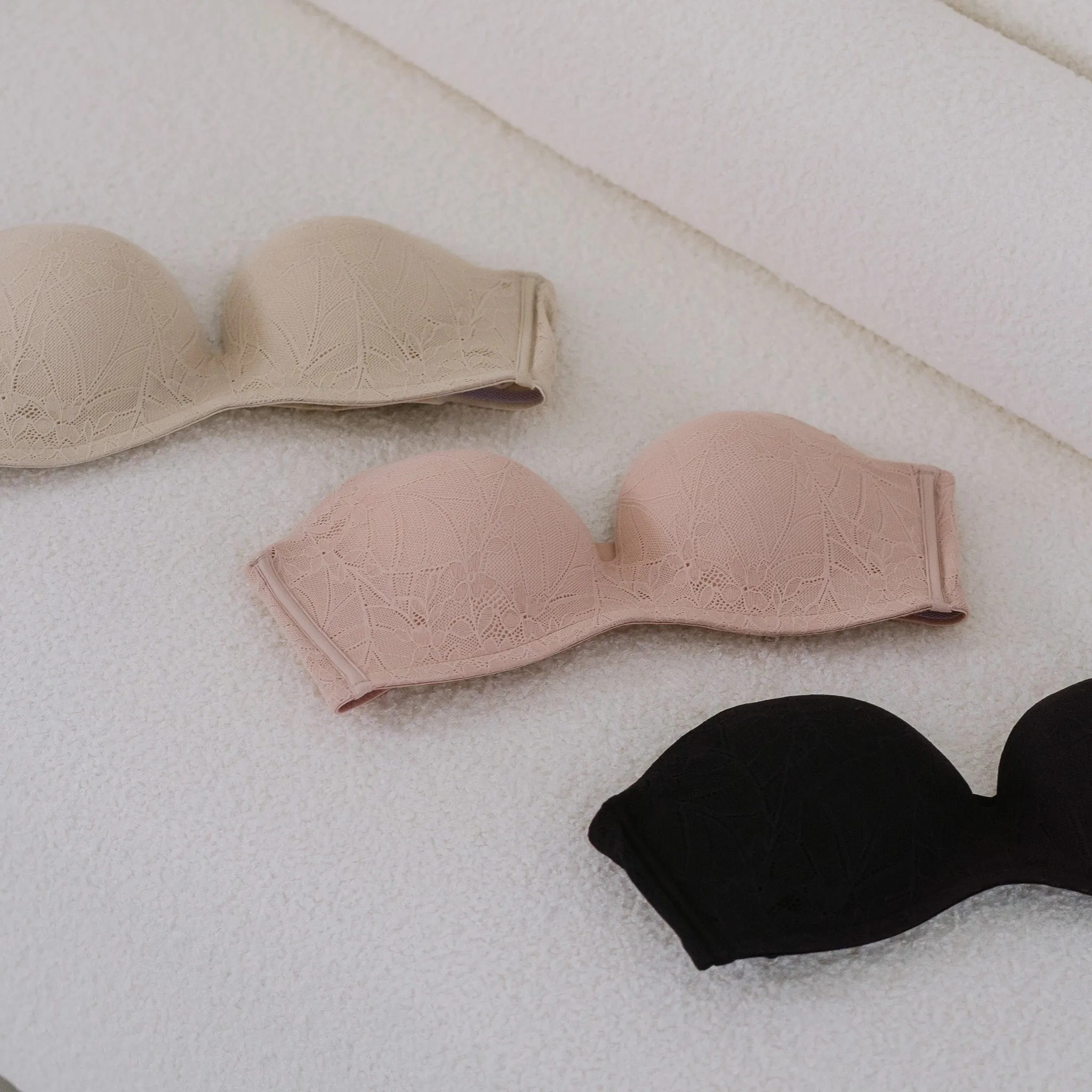 5th Gen! Lace 100% Non-Slip Strapless Wireless Bra in Black