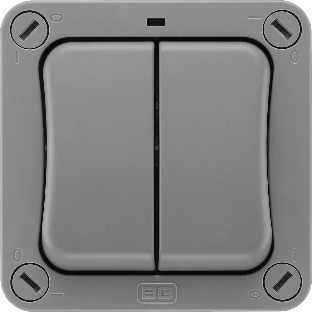 BG WP42-02 Weatherproof Nexus Storm 20AX 2G 2-Way Switch