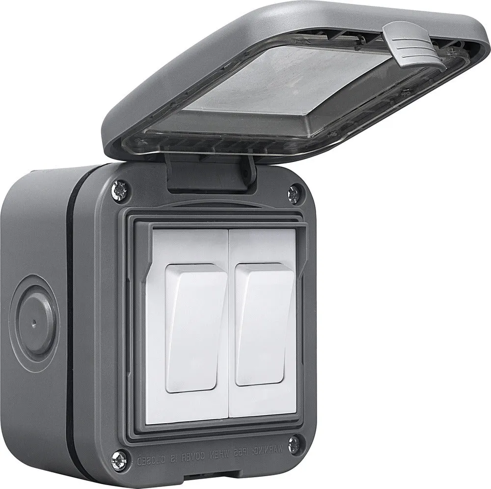 BG WPB42 Weatherproof IP55 10AX 2G 2-Way Switch