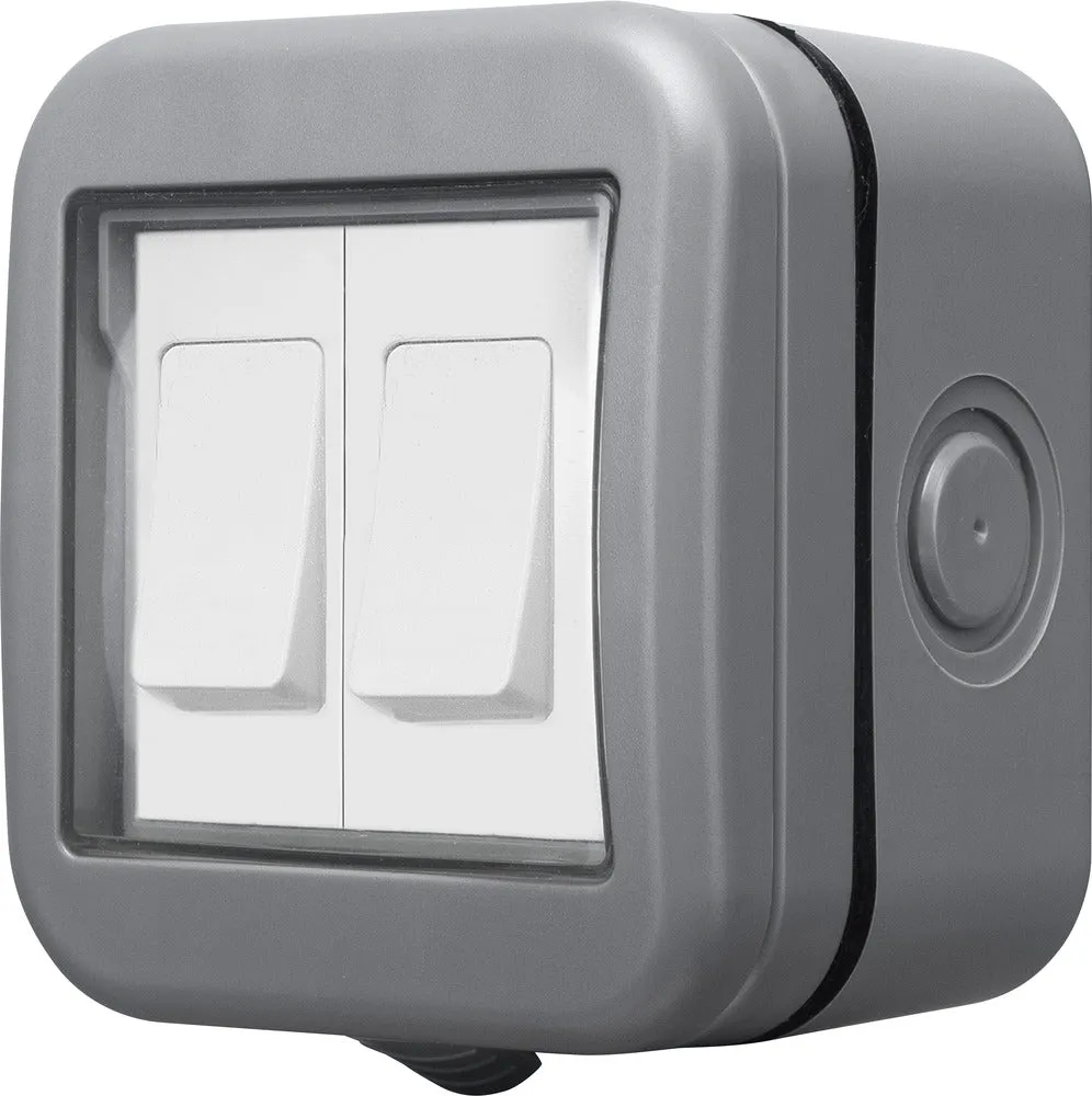BG WPB42 Weatherproof IP55 10AX 2G 2-Way Switch