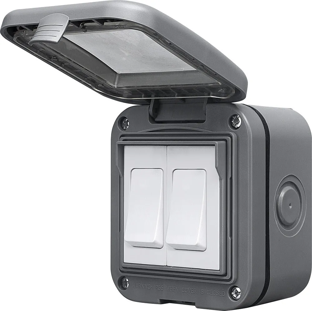 BG WPB42 Weatherproof IP55 10AX 2G 2-Way Switch