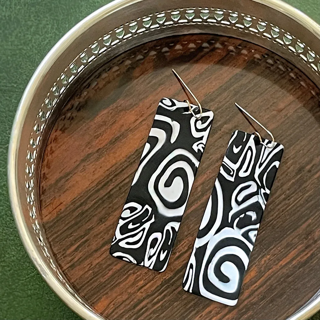 Black-and-White Swirled Rectangular Earrings