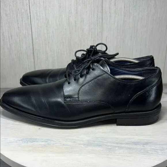 Cole Haan  Oxford Derby Shoes with Leather Upper and Rounded Toe