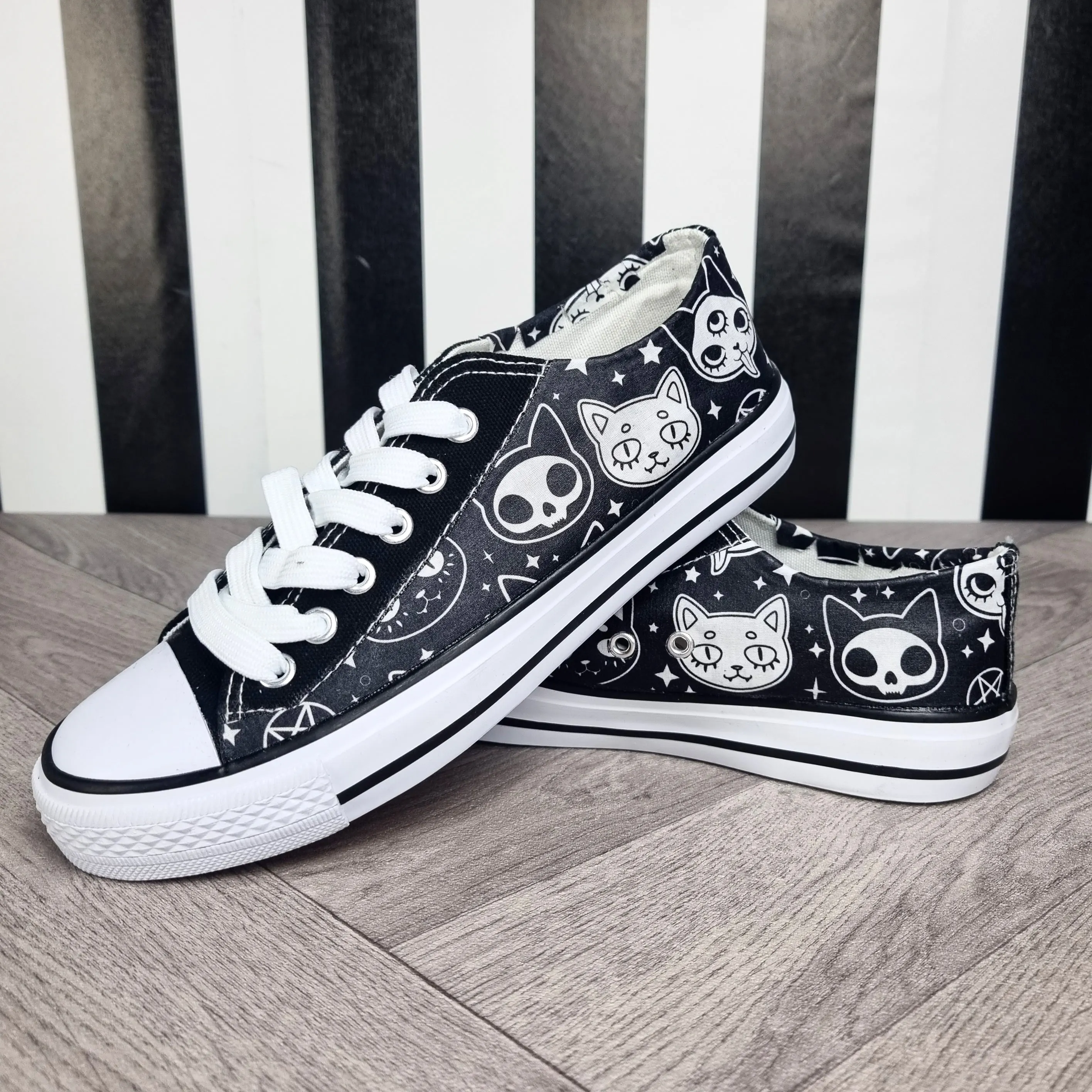 Gothic Cat women sneakers