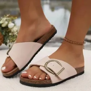 Layla® | Women's sandals with a large buckle.
