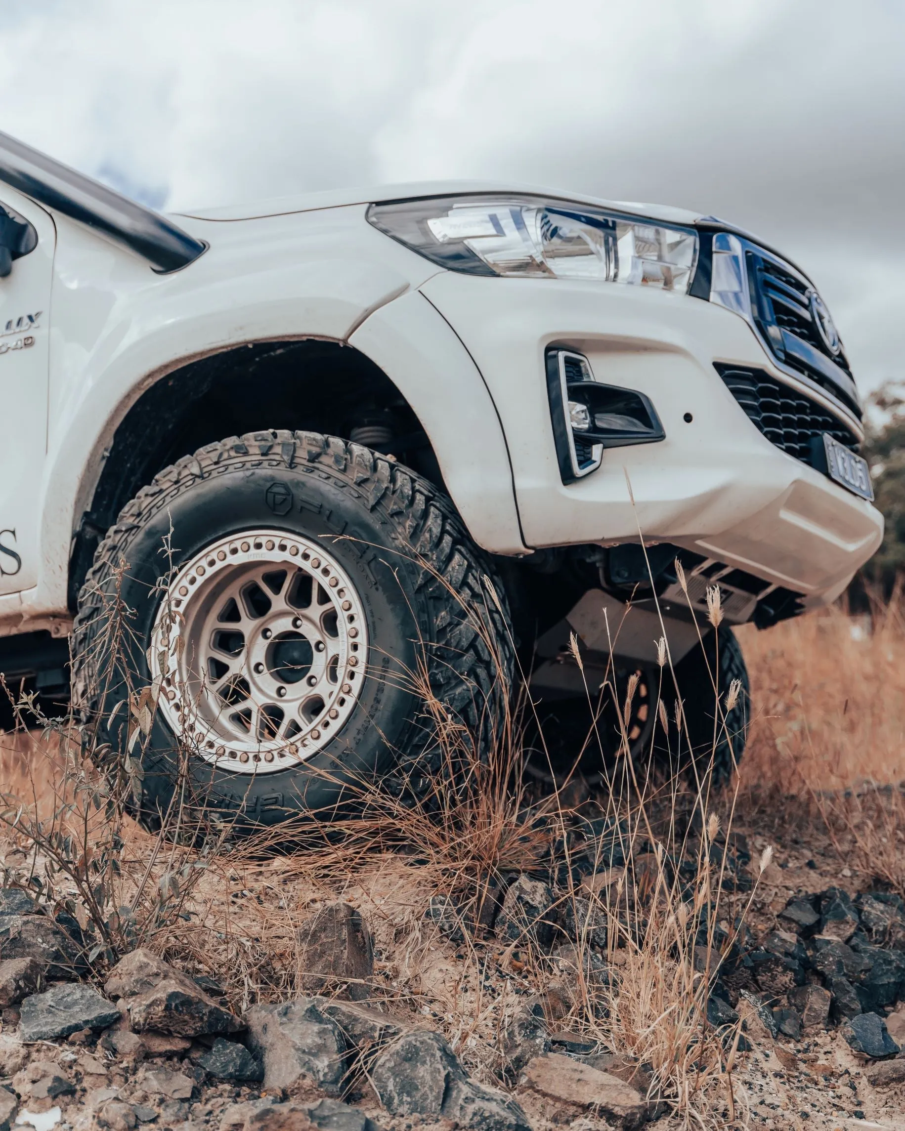 Meredith N80 Hilux Shackle Kit- All Terrain Industries