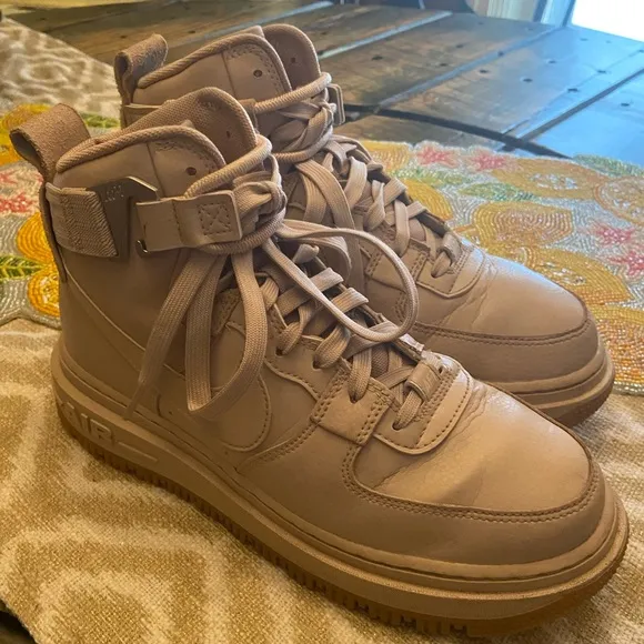 Nike Womens WMNS Air Force 1 High Utility DC3584 200 Fossil Stone Pearl White