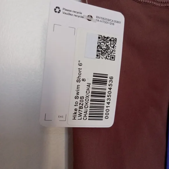 NWT Lululemon hike to swim 6&quot; shorts size 8