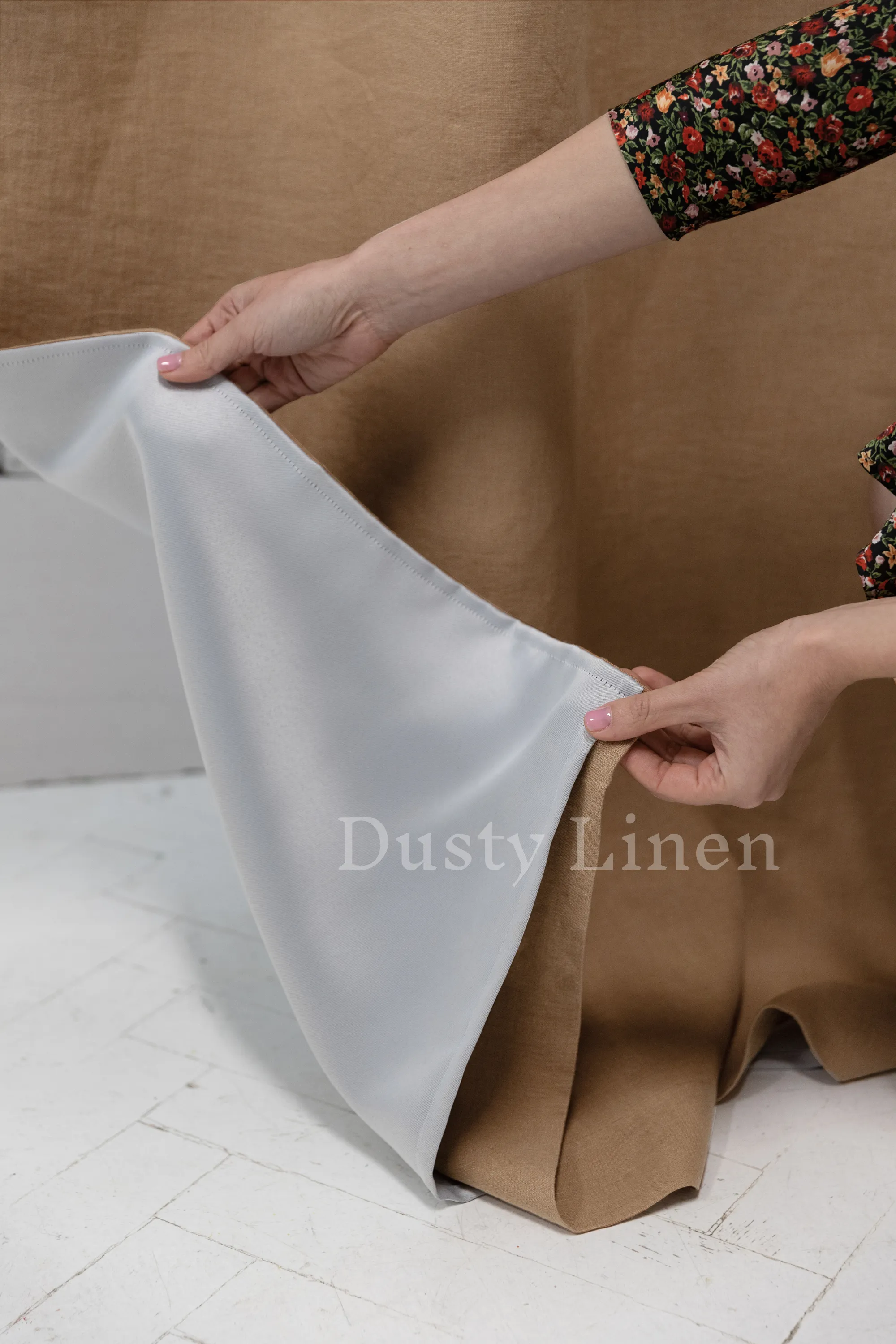 Set of 2 blackout linen curtains in Camel Brown