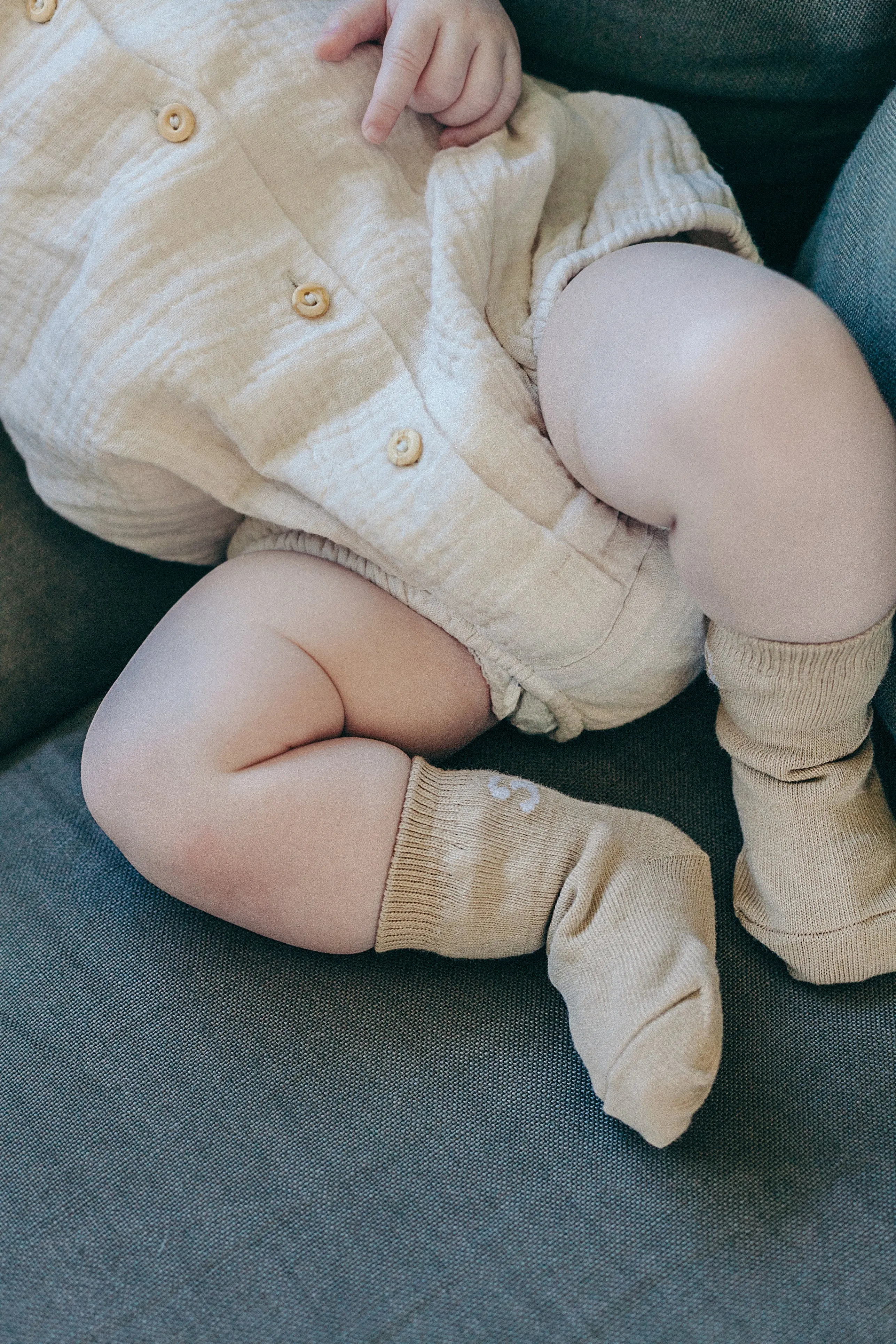 STUCKIES® NON-SLIP SOCKS SAND