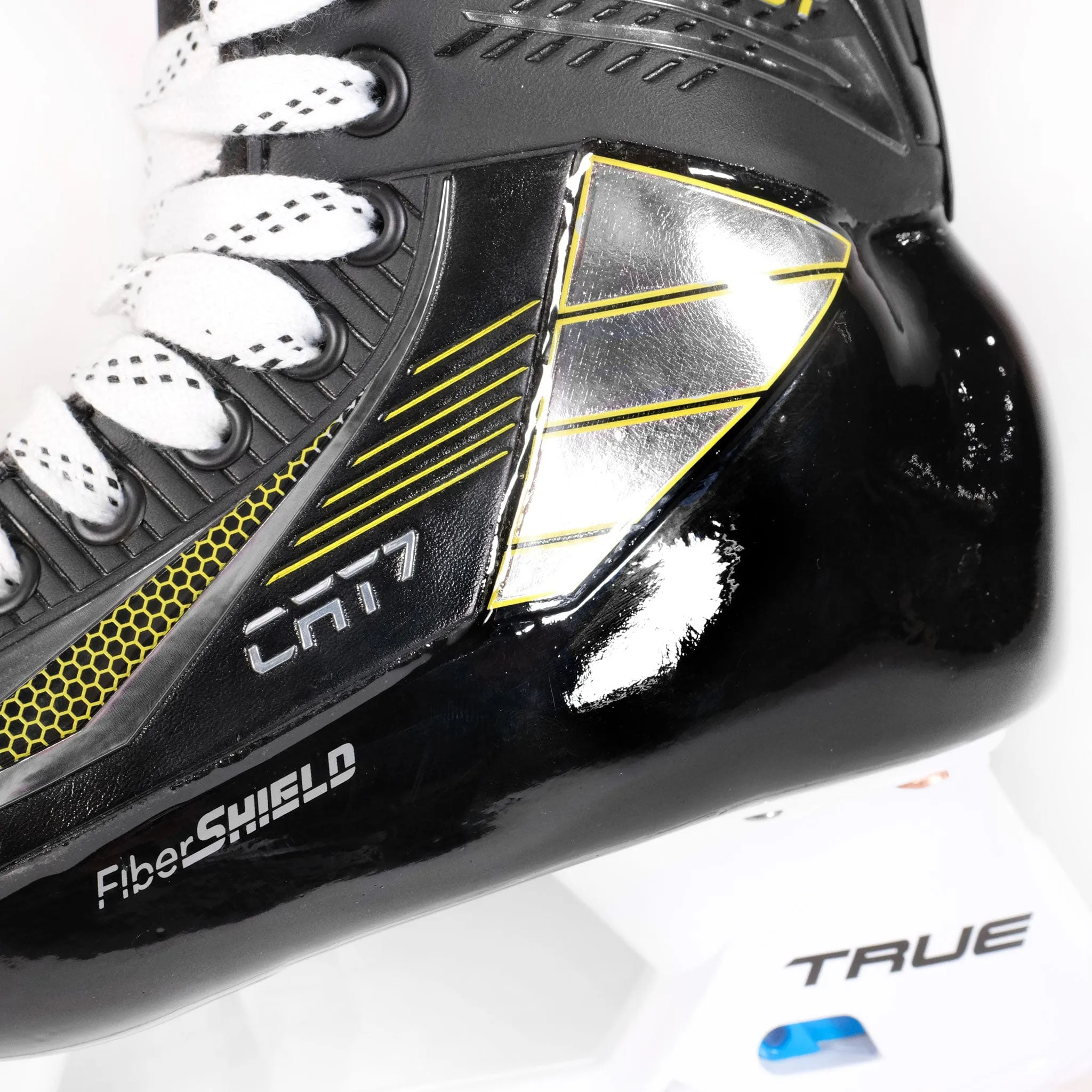 TRUE Catalyst 7 Junior Hockey Skates