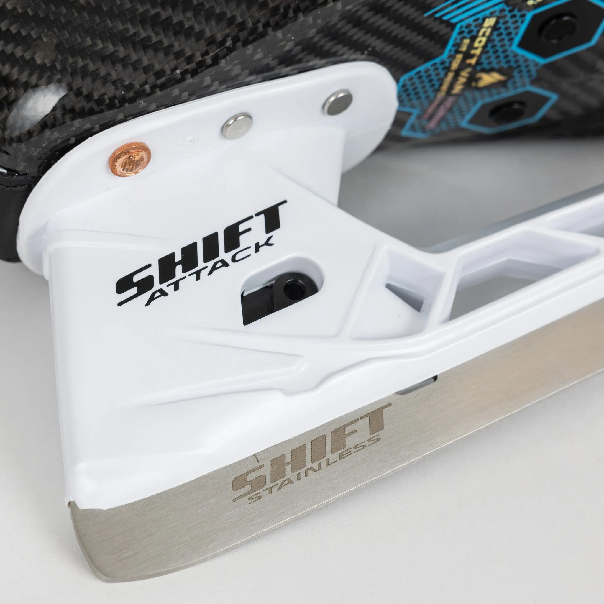 TRUE Catalyst 7X4 Intermediate Goalie Skates