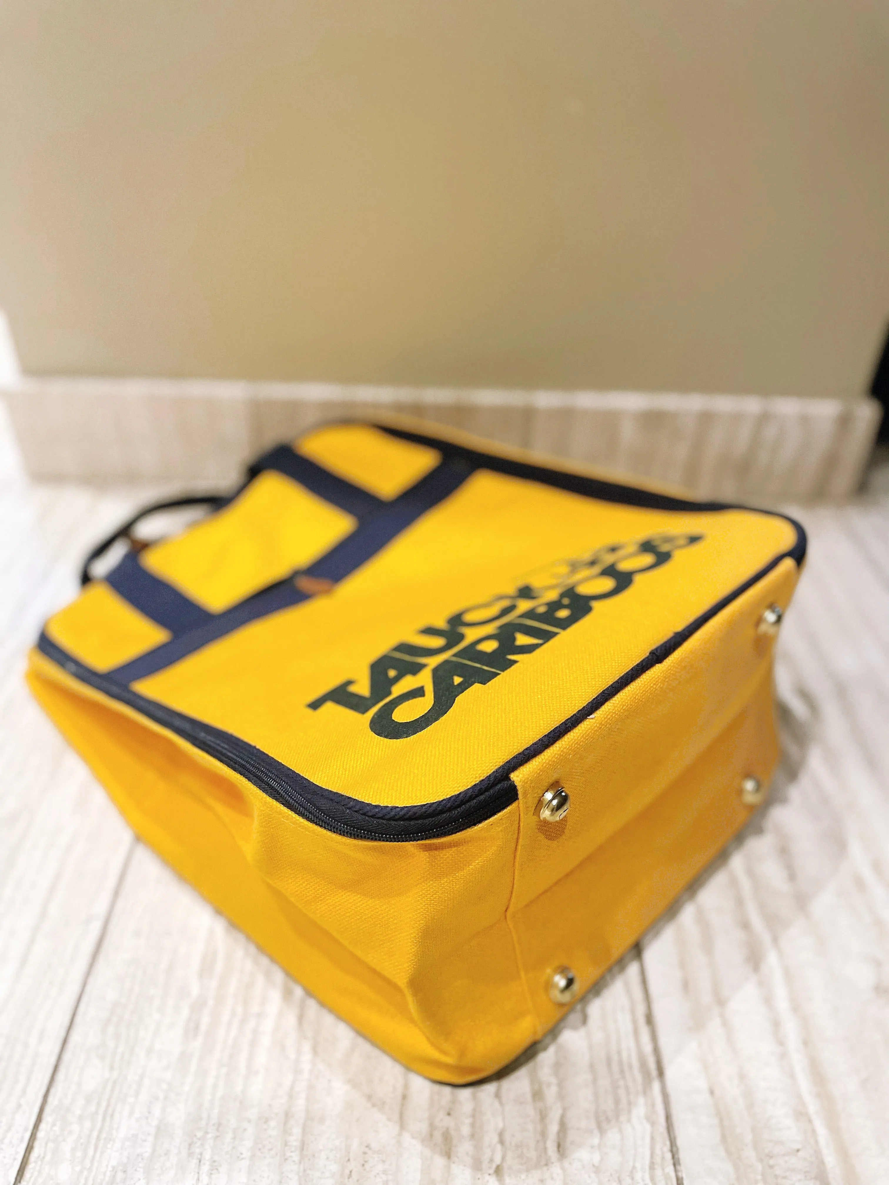 Vintage Tauck Cariboos Bag