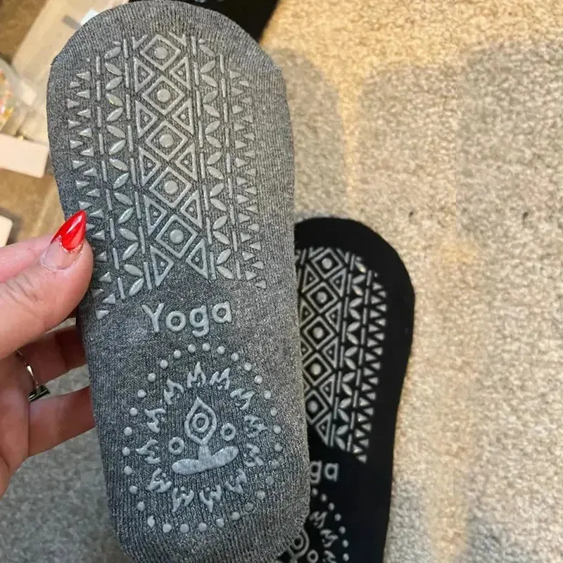 Women Yoga Socks Anti Slip Bandage Sports Ladies Girls Ballet Socks Dance Sock Slippers Yoga Socks Non Slip Acupressure Mat